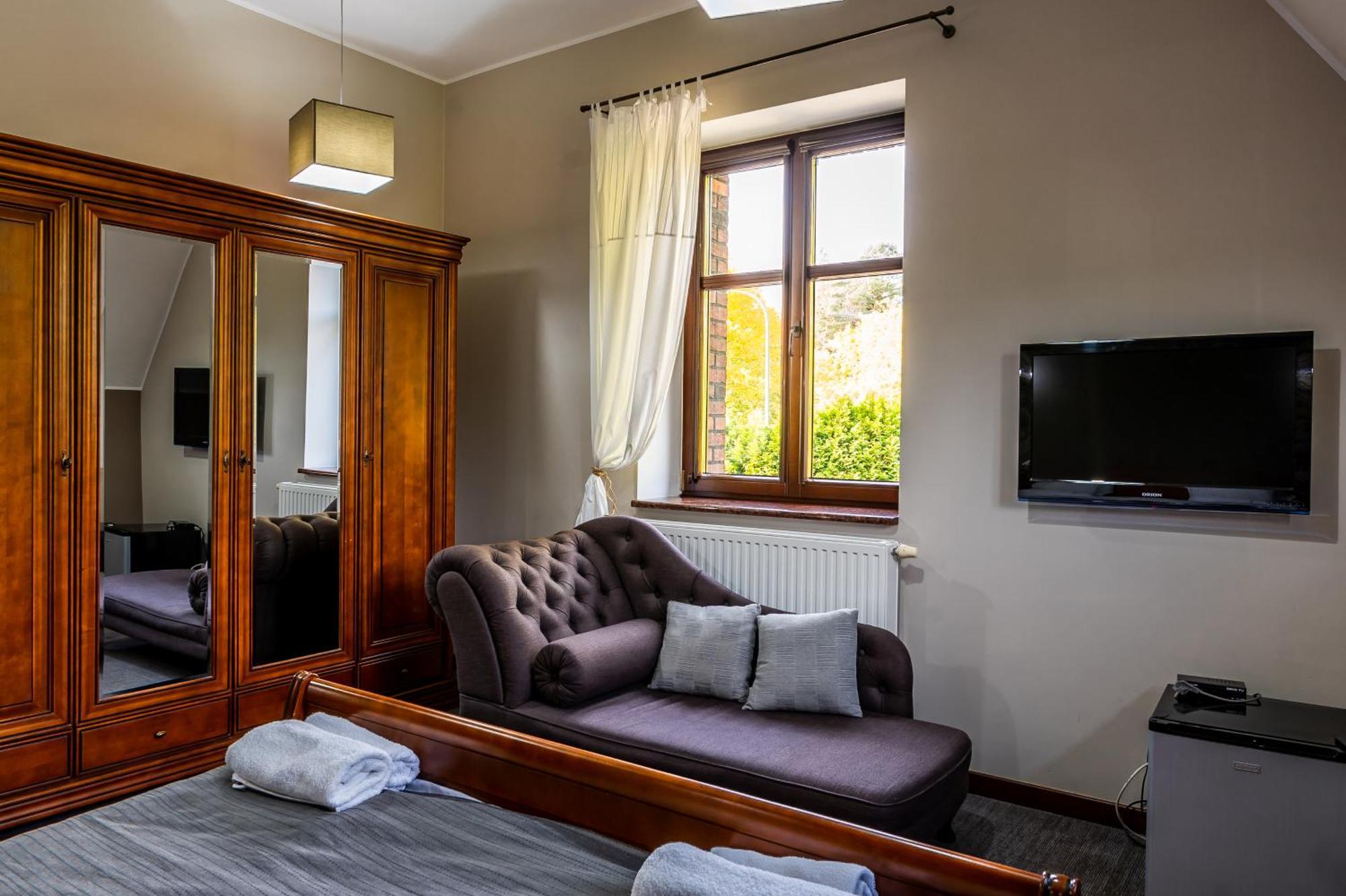 Biala Koszula Hotell Tleń Eksteriør bilde