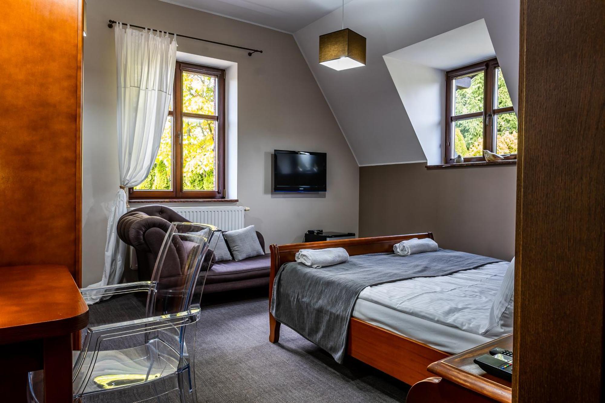 Biala Koszula Hotell Tleń Eksteriør bilde